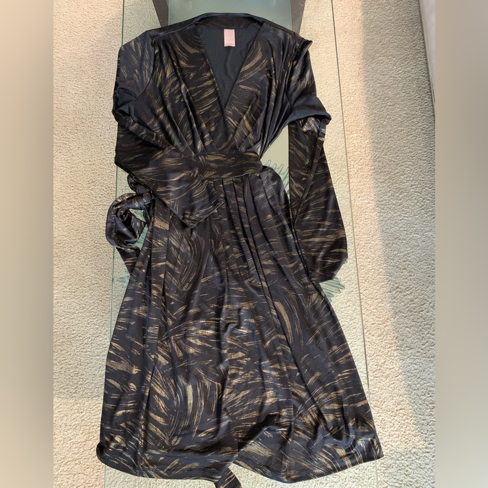 Black & Gold Patterned Wrap Dress - Women's